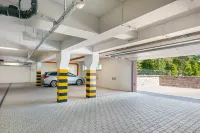 Klifowa Rewal, Sun & Snow - Parkplatz