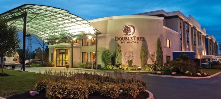 DoubleTree by Hilton Hotel Buffalo - Amherst Hotels in Amherst
