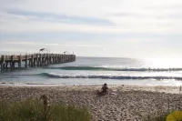 Palm Beach Waterfront Suites - parking