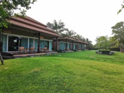 เคียงคลื่นทะเล รีสอร์ท โรงแรมในอำเภอเมืองเพชรบุรี