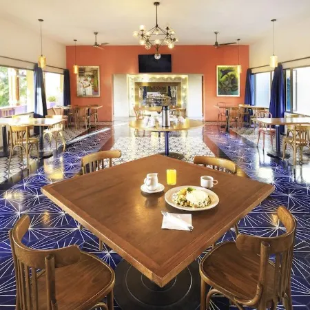 Hotel Los Patios