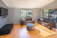 Ingenia Holidays One Mile Beach Hotels in One Mile
