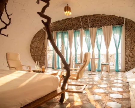 Obrigado by Craftels Hotels in Cola