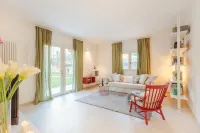 The City Oasis, a Villa Inside Lucca with Private