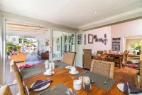 African Breeze Guesthouse Hotels in Brenton-on-Sea
