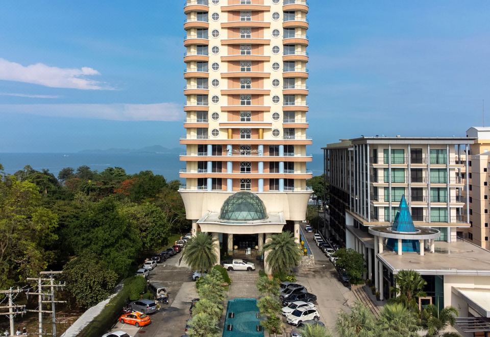 Long Beach Pavilion Over view