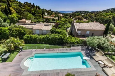Villa Louancelie B&B Hotels in La Croix-Valmer