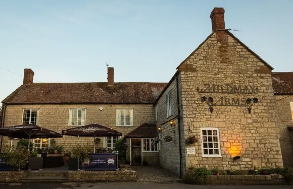 米爾德梅阿姆斯酒店