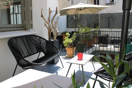 La Banasterie Отели рядом с достопримечательностью «Mairie d'Avignon»