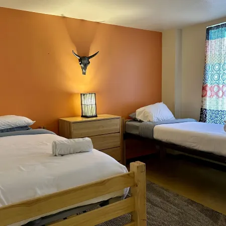 6 Beds Downtown Apt Very Quick Walk Everywhere