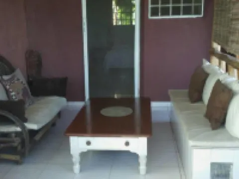 ル クレオール ハイダウェイ ジャクメルのホテル