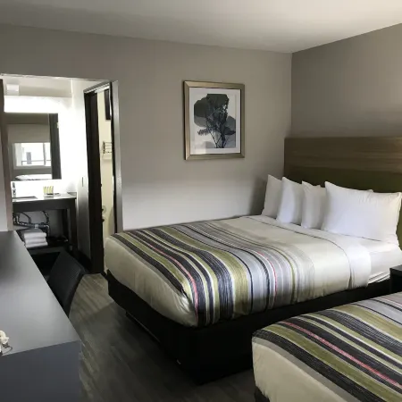 Country Inn & Suites by Radisson, Monterey Beachfront-Marina, CA