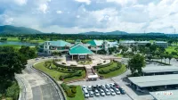 Pattana Sports Resort Hoteles en Ban Bueng