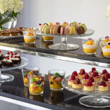 Tivoli Oriente Lisboa Hotel Отели рядом с достопримечательностью «Edificio Atlantis»