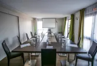 Hôtel Inn Design Resto Novo Montargis Hotels in Amilly