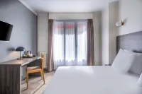 Sure Hotel by Best Western Lorient Centre Hotels near Grande Plage de Port-Louis
