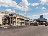 Quality Inn Hotels in Smith County