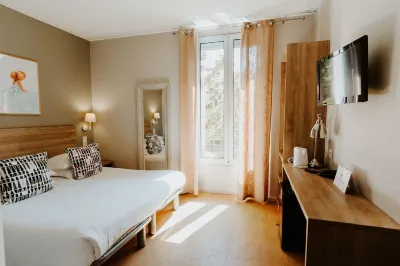 Hôtel le Petit Castel Hotels in Antibes