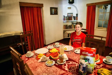 Sunnyside Holiday Bungalow Отели рядом с достопримечательностью «Литл Адамс Пик»