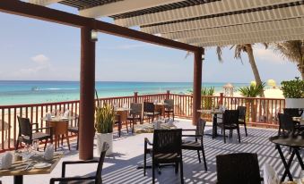 Golden Parnassus Resort & Spa - All Inclusive (Adults Only)