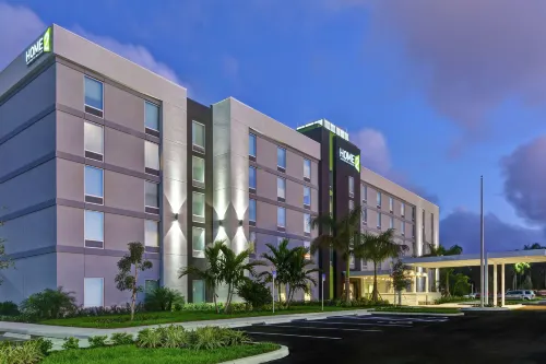 Home2 Suites by Hilton West Palm Beach Airport