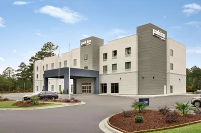 Park Inn by Radisson Florence, SC Hotel a 