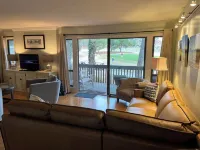 On the green! Enjoy awesome views, central location, ready for your tee time!