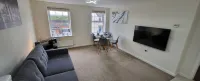 Inviting 6-Bed House in Nuneaton Hotels in Higham on the Hill