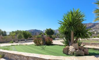 Vlycha Beach Studios & Apartments