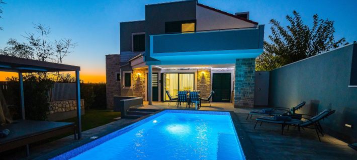 Vila Dana & Thalia - Private Pool Hotéis em Novalja