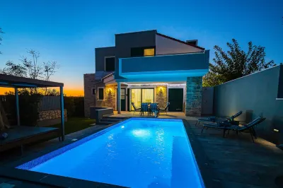 Vila Dana & Thalia - Private Pool