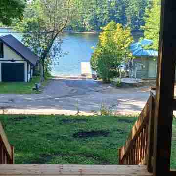 Cranberry Moon Inn Hotel Exterior