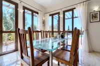 Beautiful Villa Dionysus with Private Pool in Peaceful Location - Aphrodite Hills Hotels in Kouklia