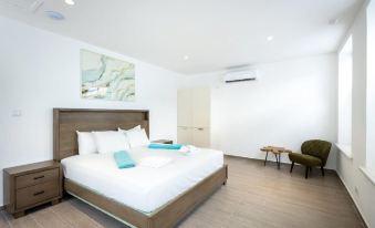 Willemstad Historic City Suites