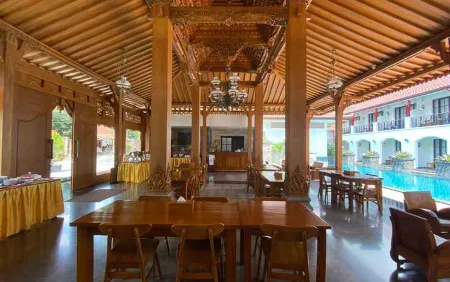 Hotel Doman Borobudur Отели в г. Magelang Regency