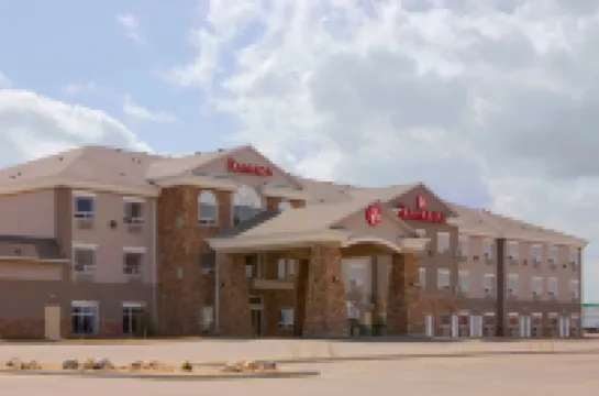 Ramada by Wyndham Westlock Hotel a 