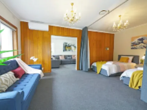 Doncaster Brick Family Home Hotels in Doncaster