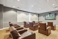 Stylish 1 Br Apartment w Movie Theater Hotel a Woodbridge