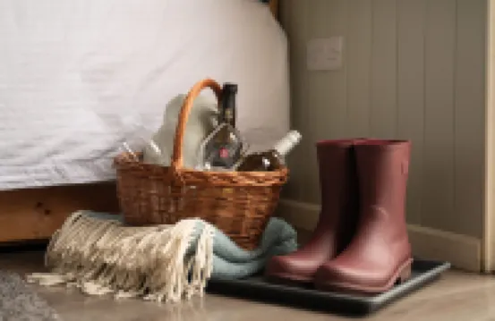 1 Bed Shepherds Hut-Sleeps 2-Free Parking-Mtn View