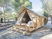 Camping Castell Montgri Hotels in Baix Emporda