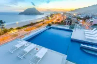 CDesign Hotel - Infinity Pools