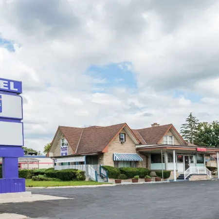 Knights Inn London Ontario Отели рядом с достопримечательностью «Стадион «Ти-Ди Стэдиум»»