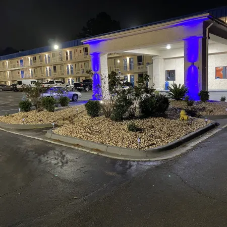 Motel 6 Pooler, GA - Savannah Airport