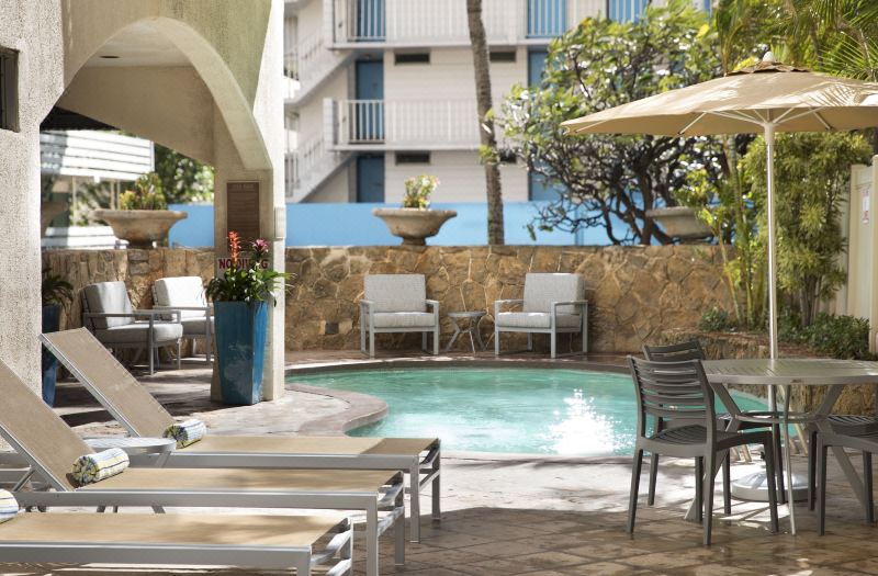 Coconut Waikiki Hotel photo 2