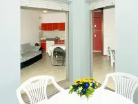 Lignano Riviera apartment with pool access