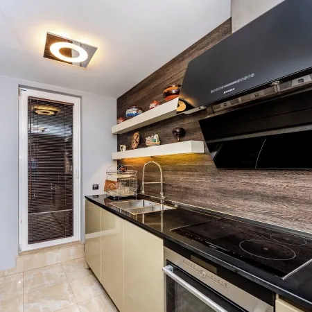 Sofia Luxury 3-Bed Penthouse Apartment Sleeps 6