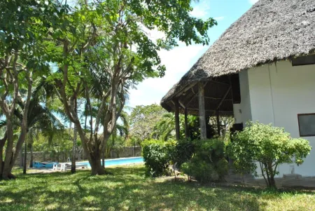 Sonnie House Diani