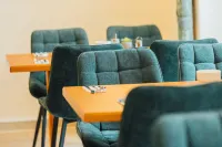 泰斯多夫霍夫酒店 - 早餐