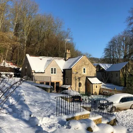 Cotswolds Aonb Cottage- Modern Renovation- Sleeps8