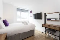 Stylish Apartment in Central MCR by Pillo Rooms Hoteller i Cheetham Hill